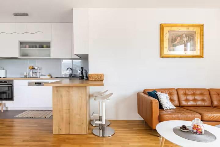 Eurorail Logistics Apartment Загреб Экстерьер фото